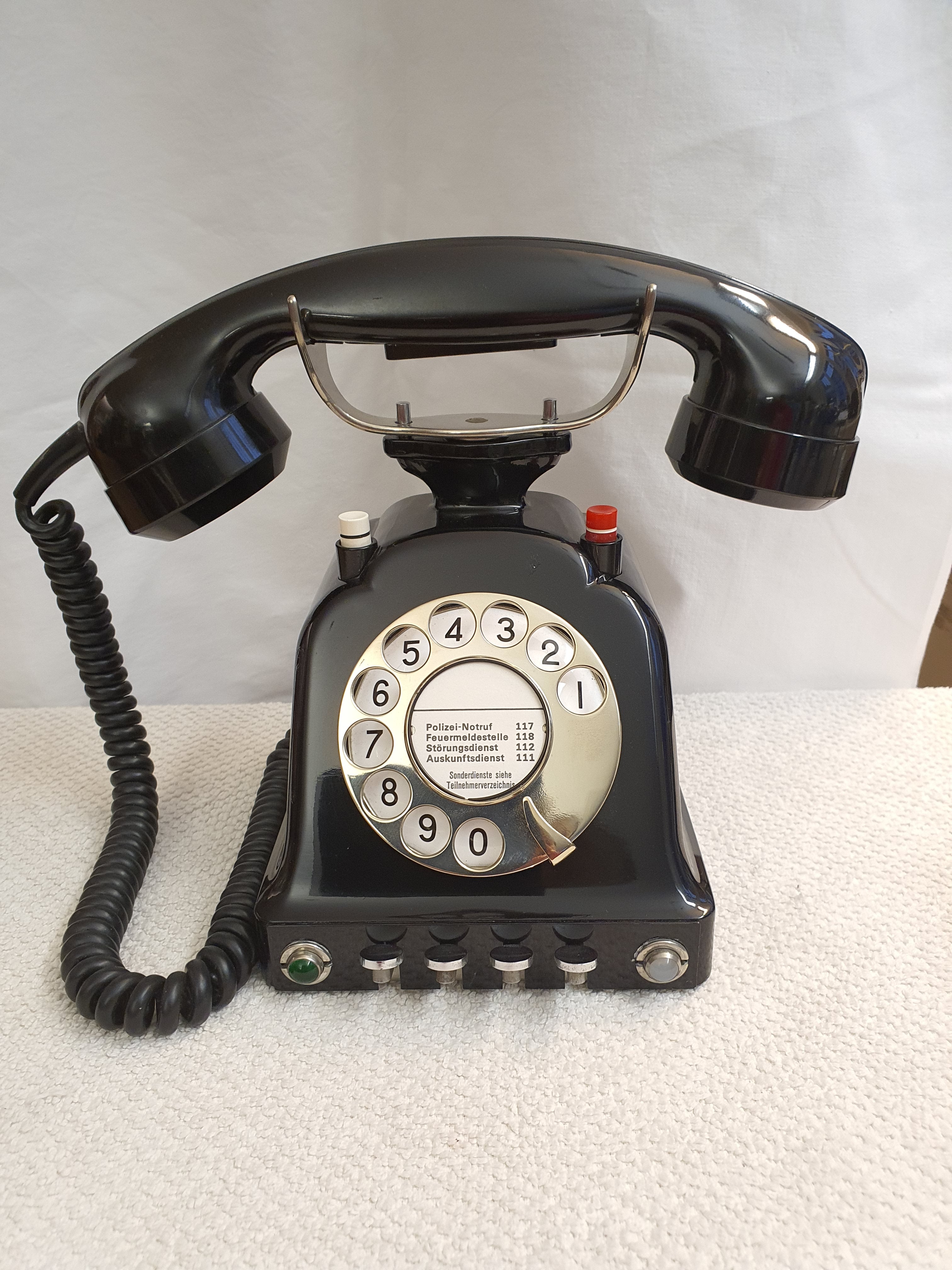 Tischstation Modell 29 A I/4